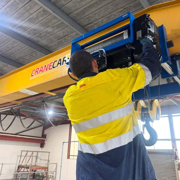 Crane repairs and maintenance in Sydney