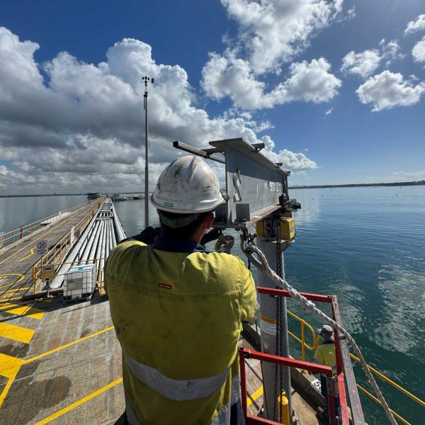 Boat lifting crane inspection, maintenance and repair services for marinas, ports and marine facilities across Sydney